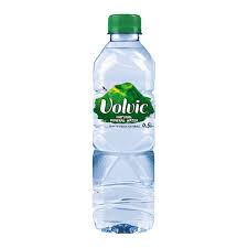 Volvic volcanic Natural mineral water 0.5L