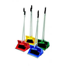 Long Dust Pan With Brush 1 nos